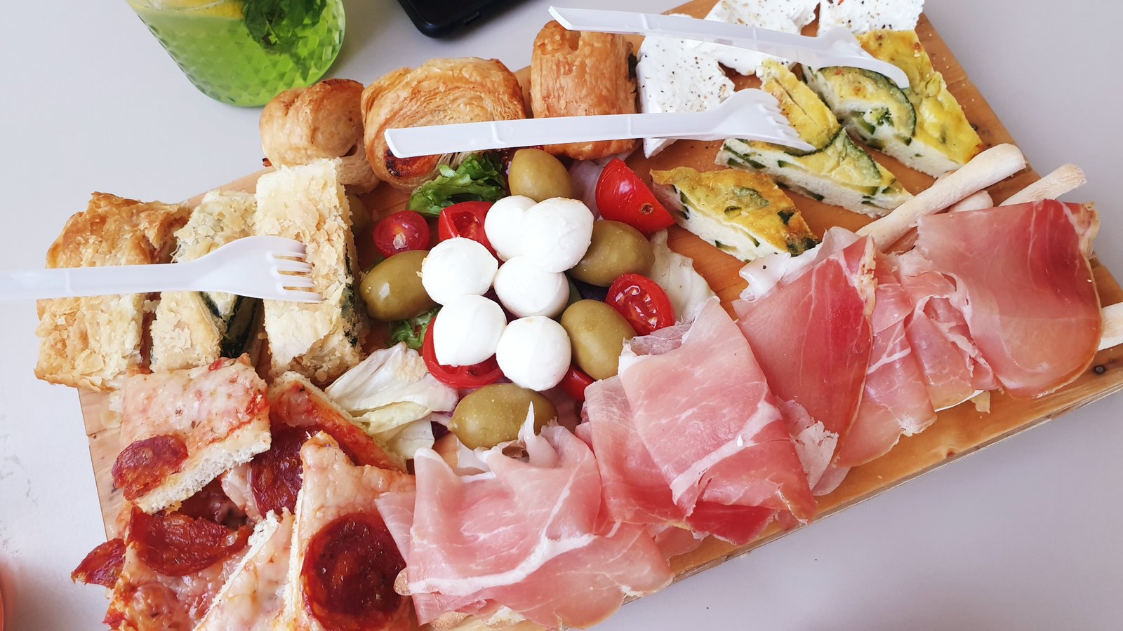 aperitivo turin piazza carlina