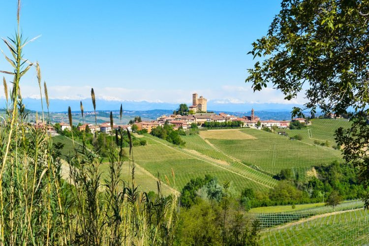 Visiter Serralunga d'Alba dans le piémont